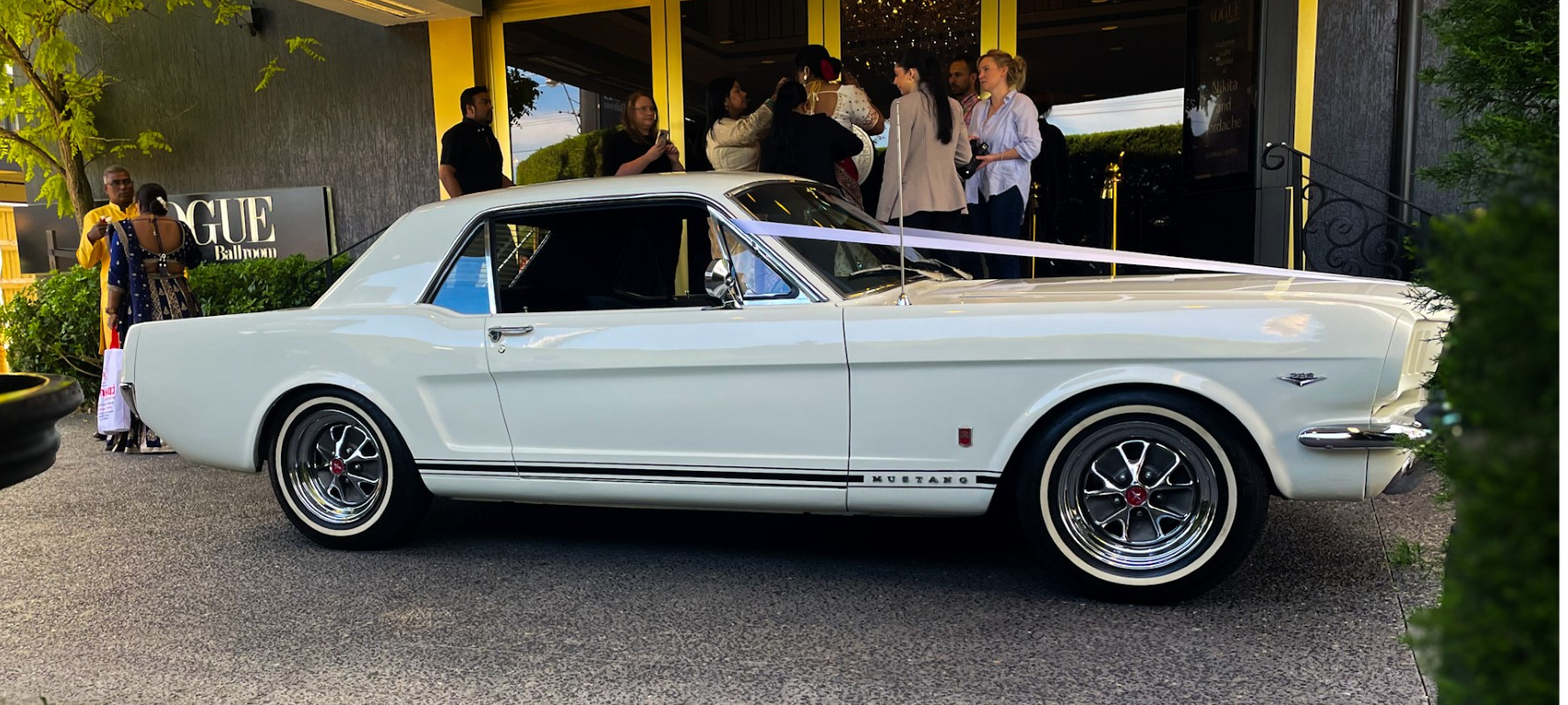 Luxe Pony Co. SupplierHero Wedding Cars