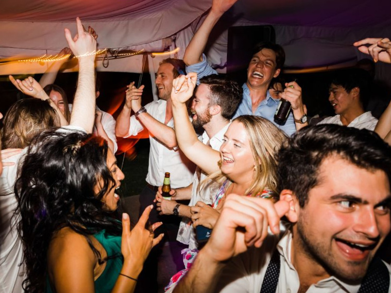 Mane Events - DJ, MC & Photobooth