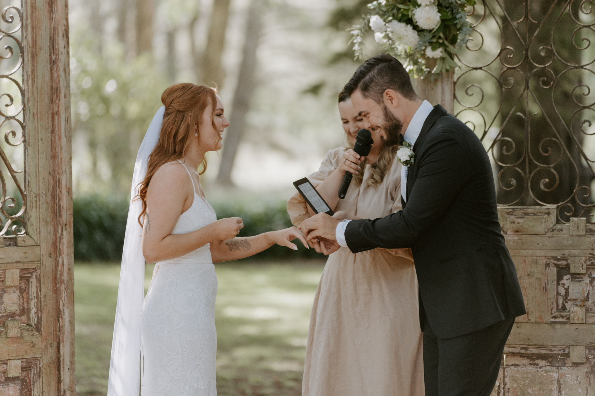 Married by Leah SupplierHero Marriage Celebrant