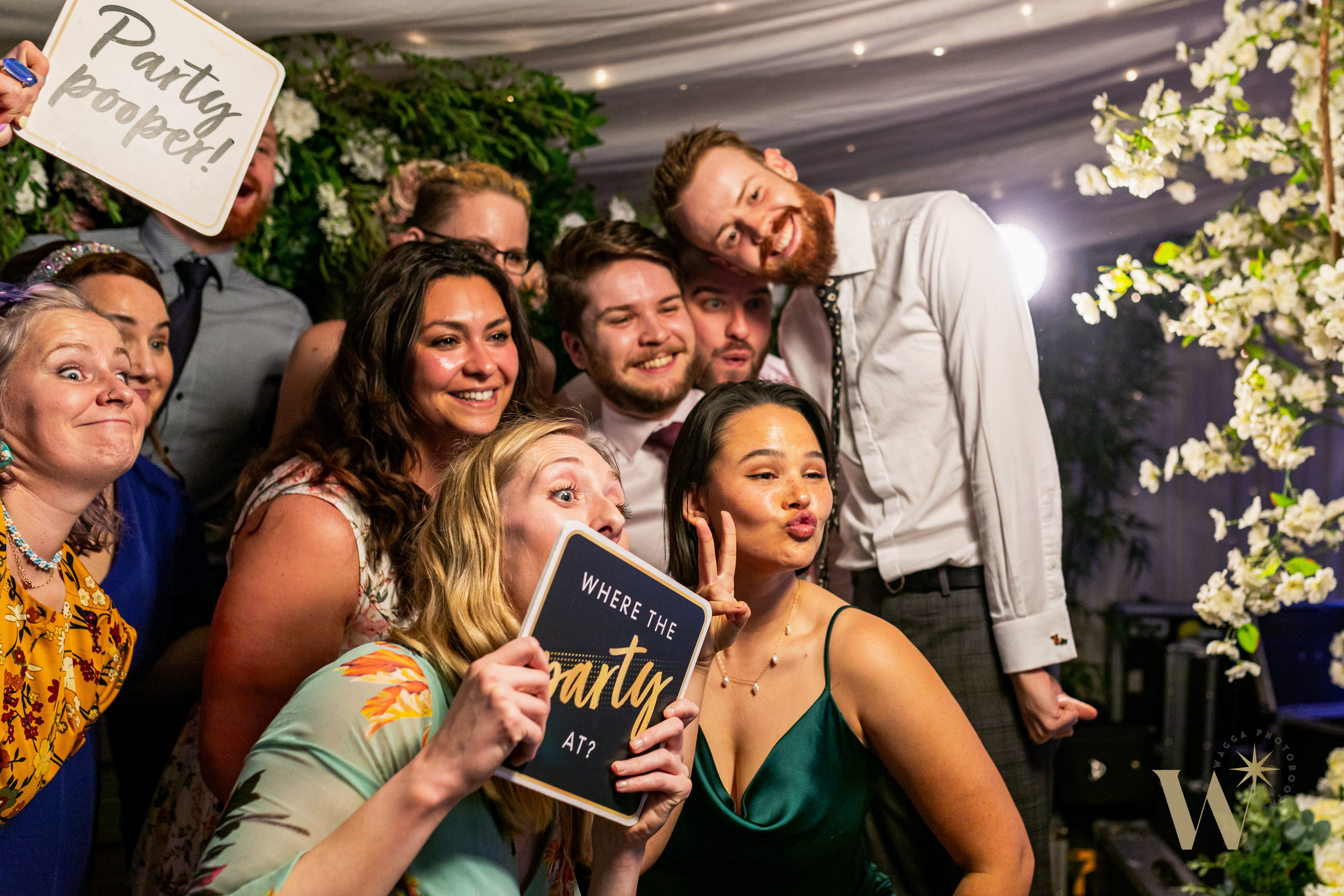 Memento Photobooths SupplierHero Wedding Photo Booth