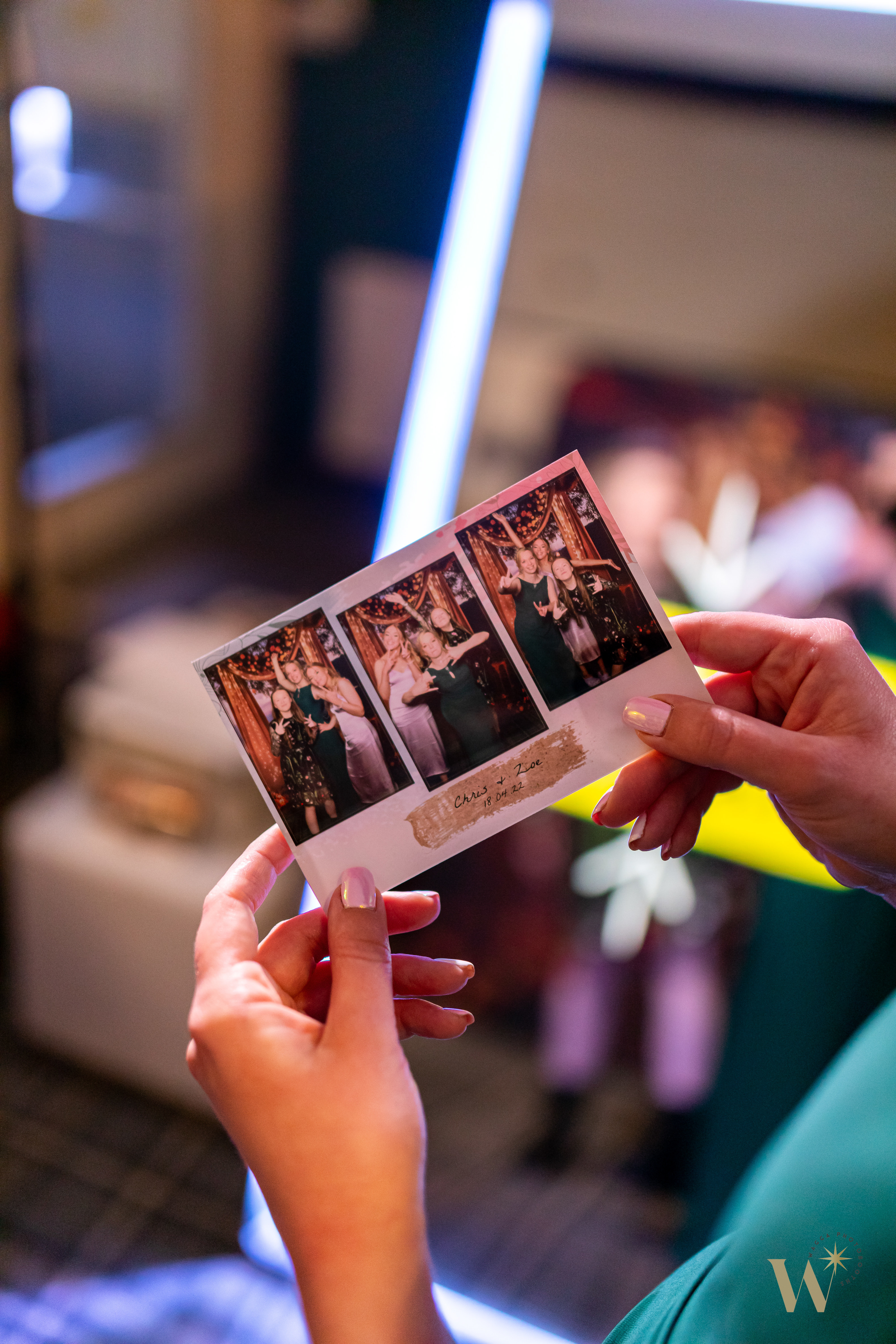 Memento Photobooths SupplierHero Wedding Photo Booth