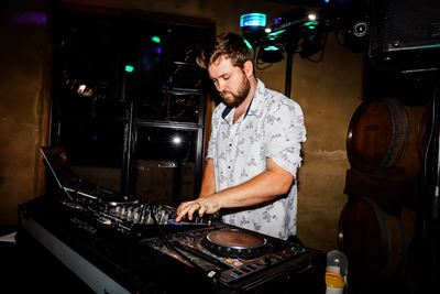 Nick Read SupplierProfileLive Wedding Music