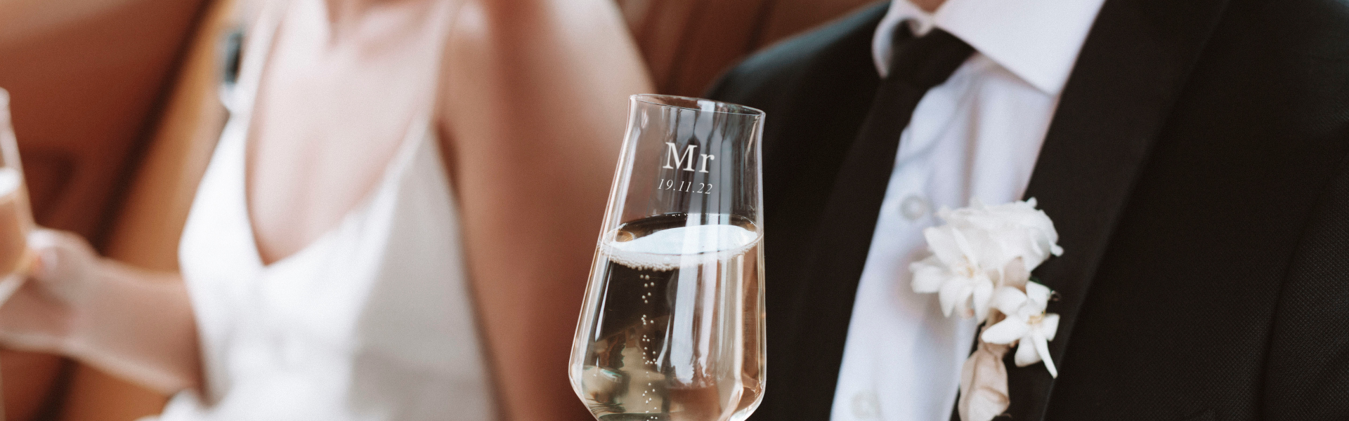 Nouvelle Glass - Personalised Glassware SupplierHero Wedding Bomboniere