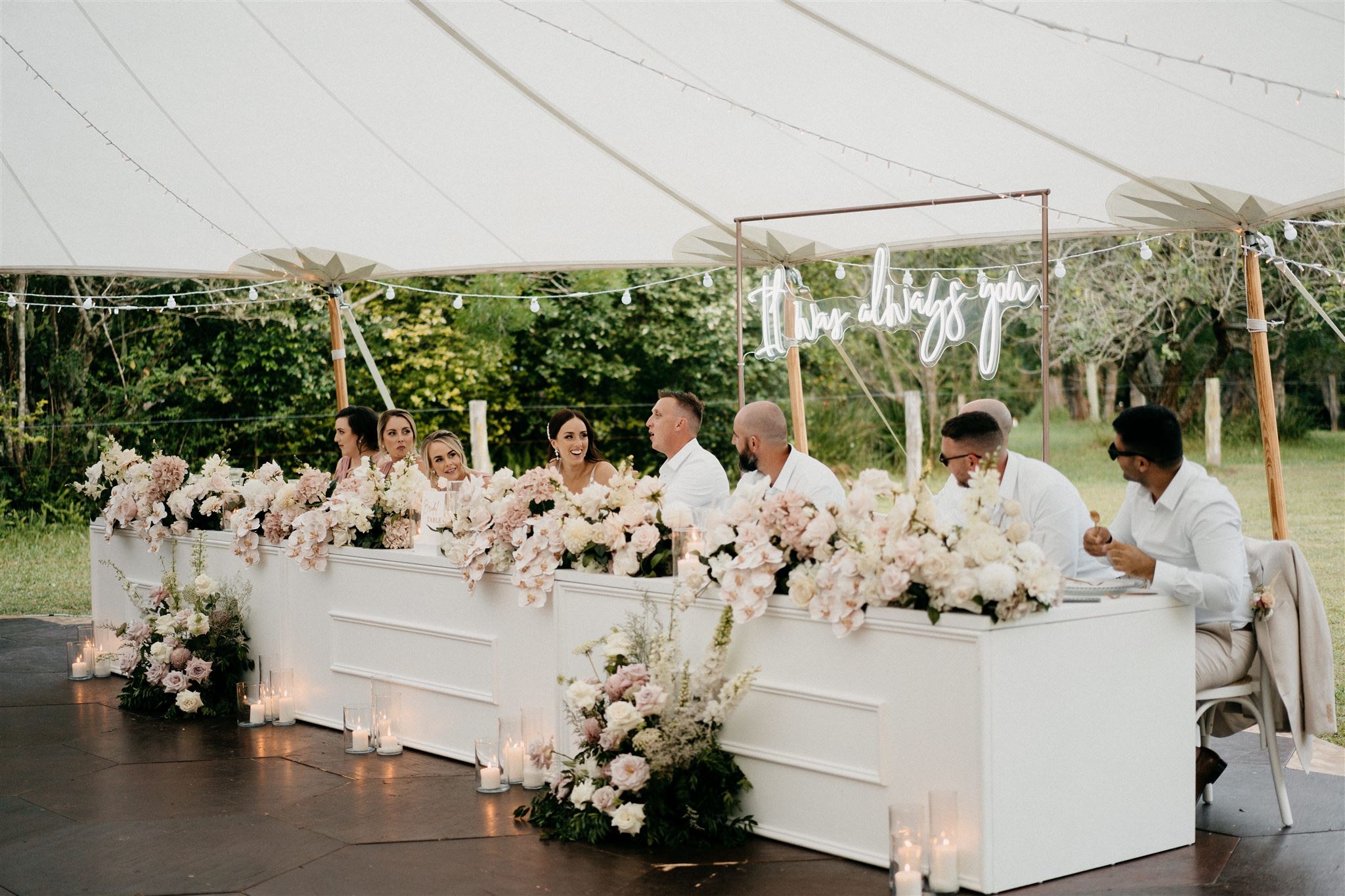 Pretty in White Events SupplierHero Wedding Decorations
