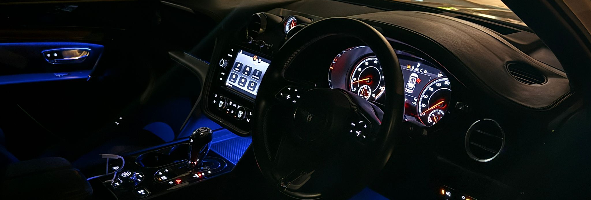 Red Carpet Rides Melbourne SupplierHero Wedding Cars