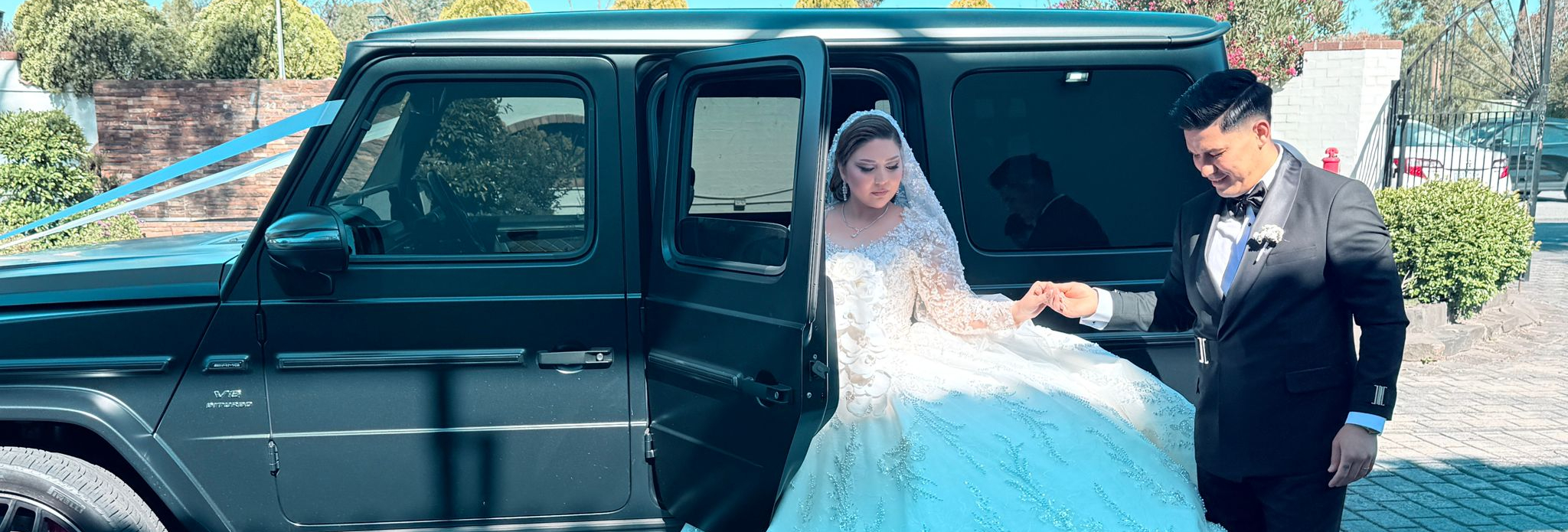 Red Carpet Rides Melbourne SupplierHero Wedding Cars