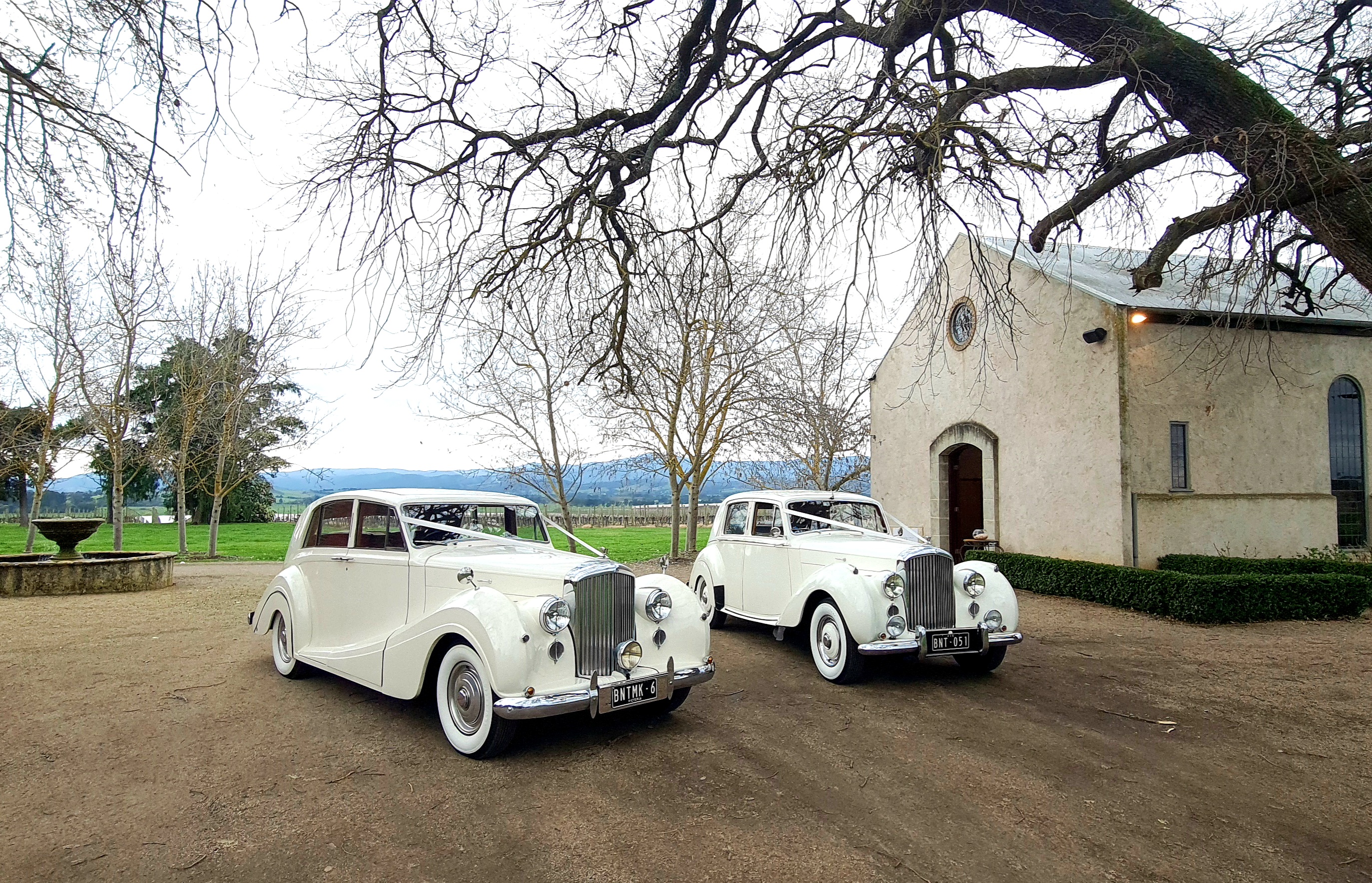 RR Classic Car Hire SupplierHero Wedding Cars