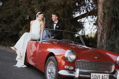 Run Wild Photography SupplierProfileLive Wedding Photography