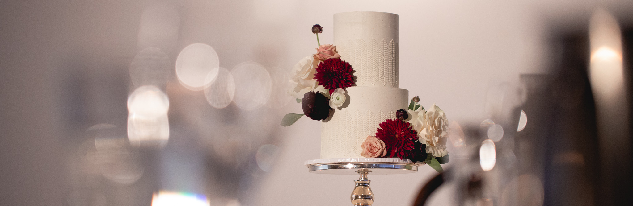 Simply Divine Occasions SupplierHero Wedding Cakes