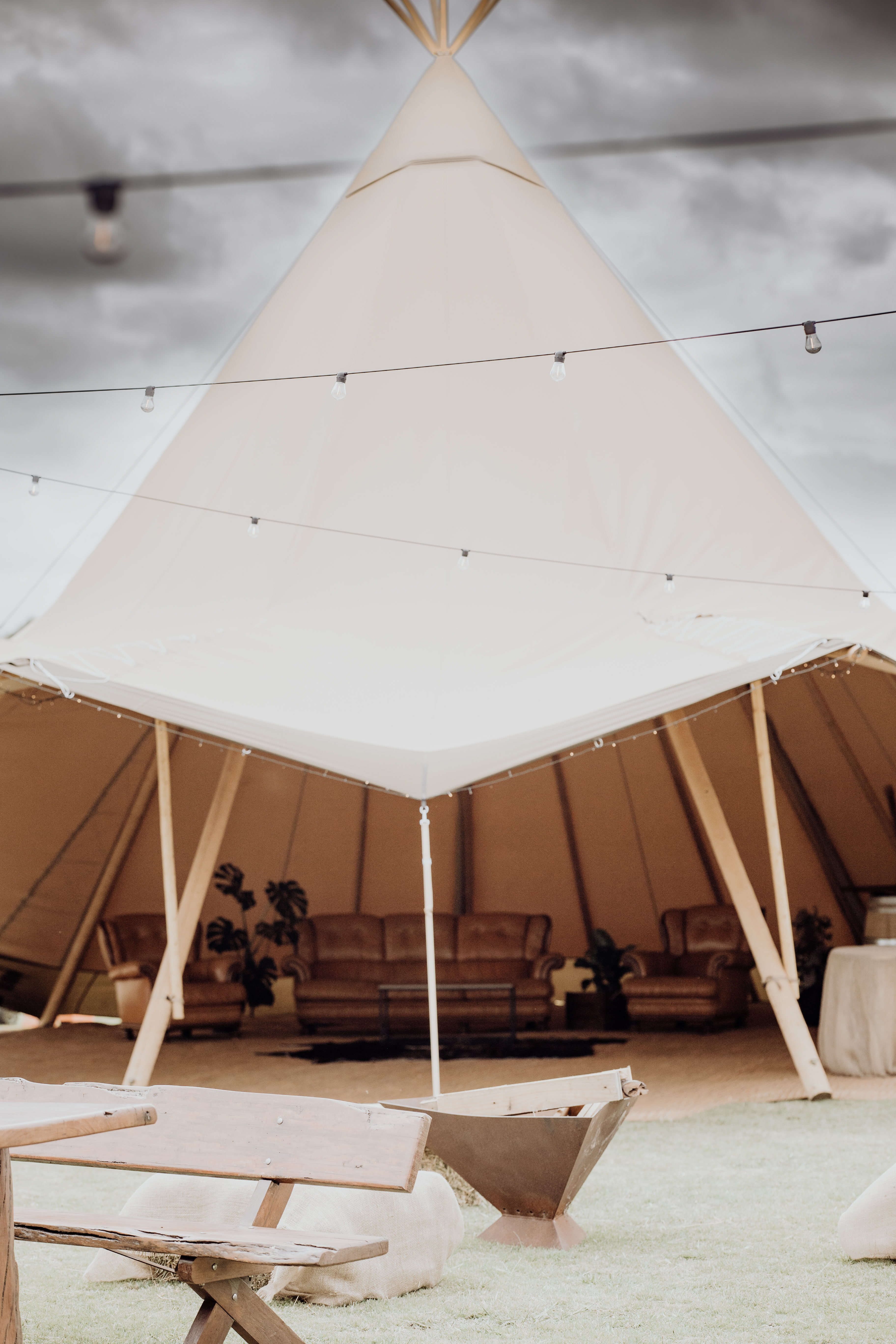 South Coast Tipis SupplierHero Wedding Hire
