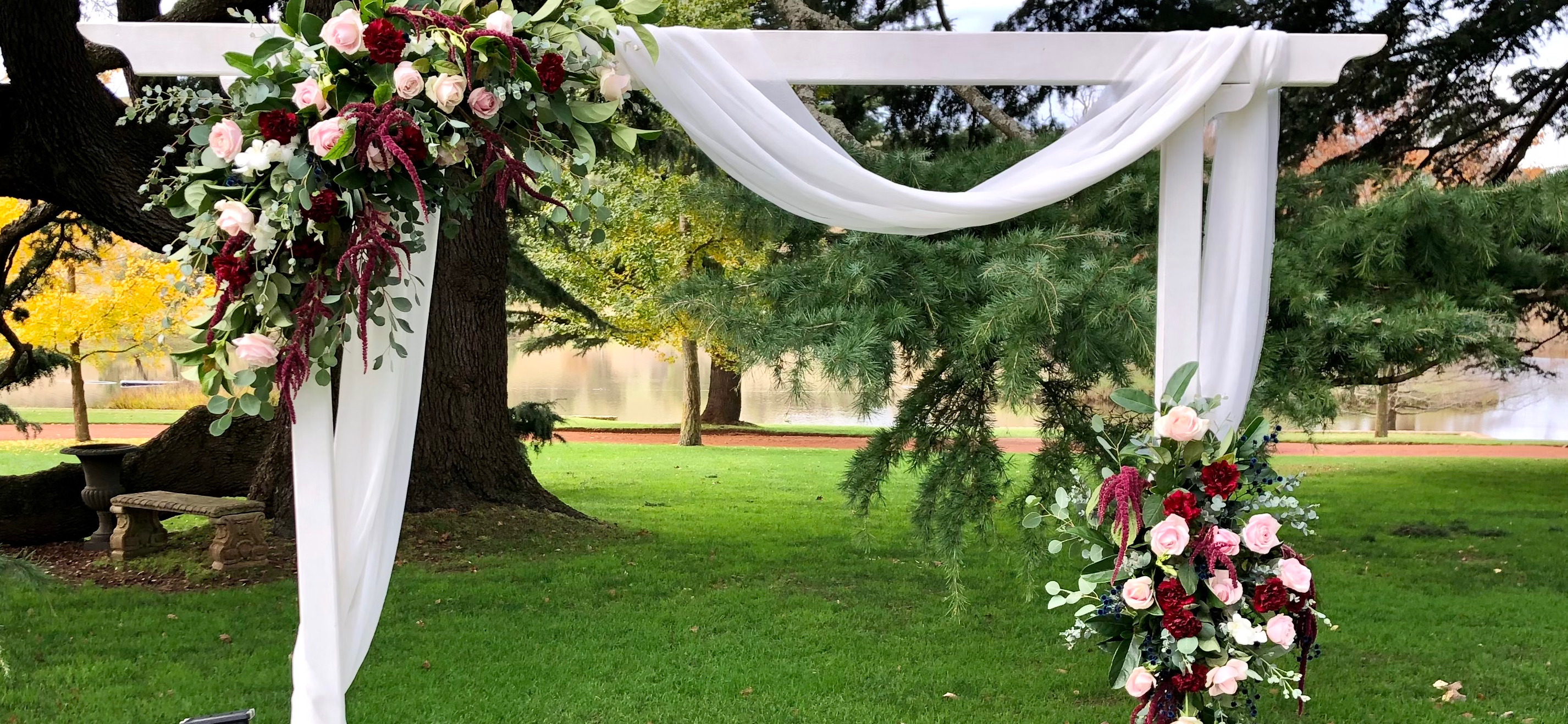 The Red Poppy Florist SupplierHero Wedding Flowers