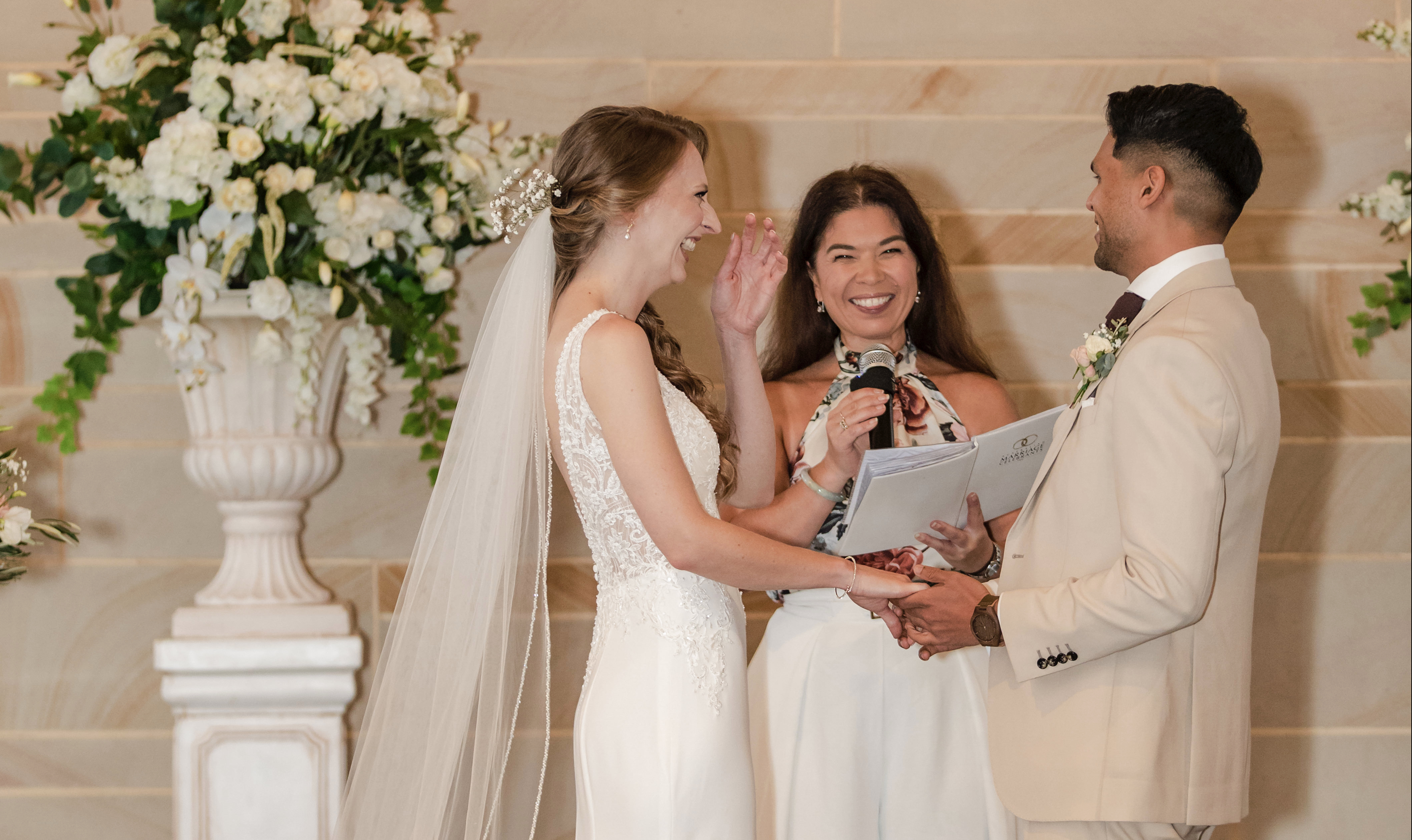 Toni Elsley - Breathe Easy Weddings