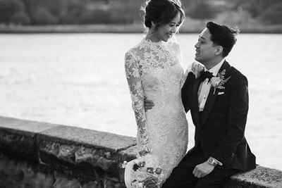 Two Peaches Photography SupplierProfileLive Wedding Photography