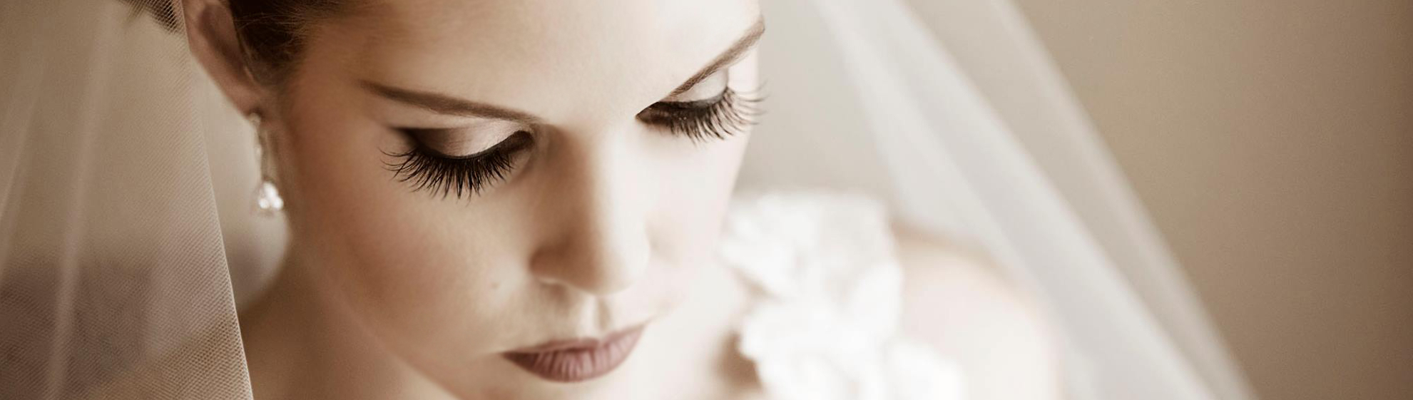 Victoria Edwards - Bridal Hair & Makeup SupplierHero Wedding Hair and Makeup