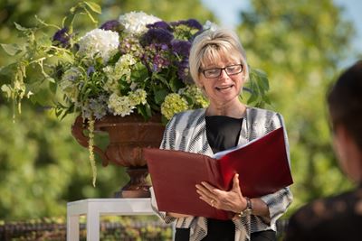 Wendy McRae SupplierProfileLive Marriage Celebrant