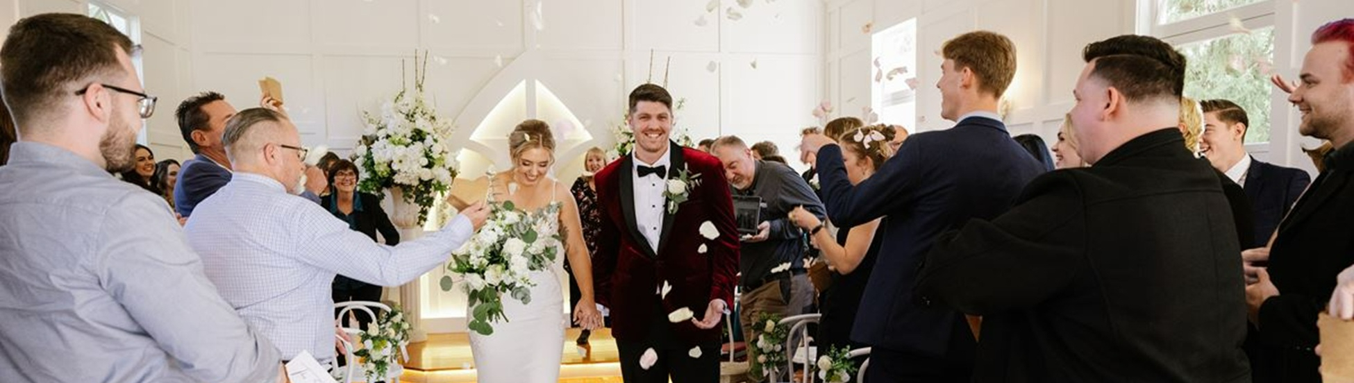 White Chapel Kalbar &amp; Black Hall Kalbar SupplierHero Wedding Venues